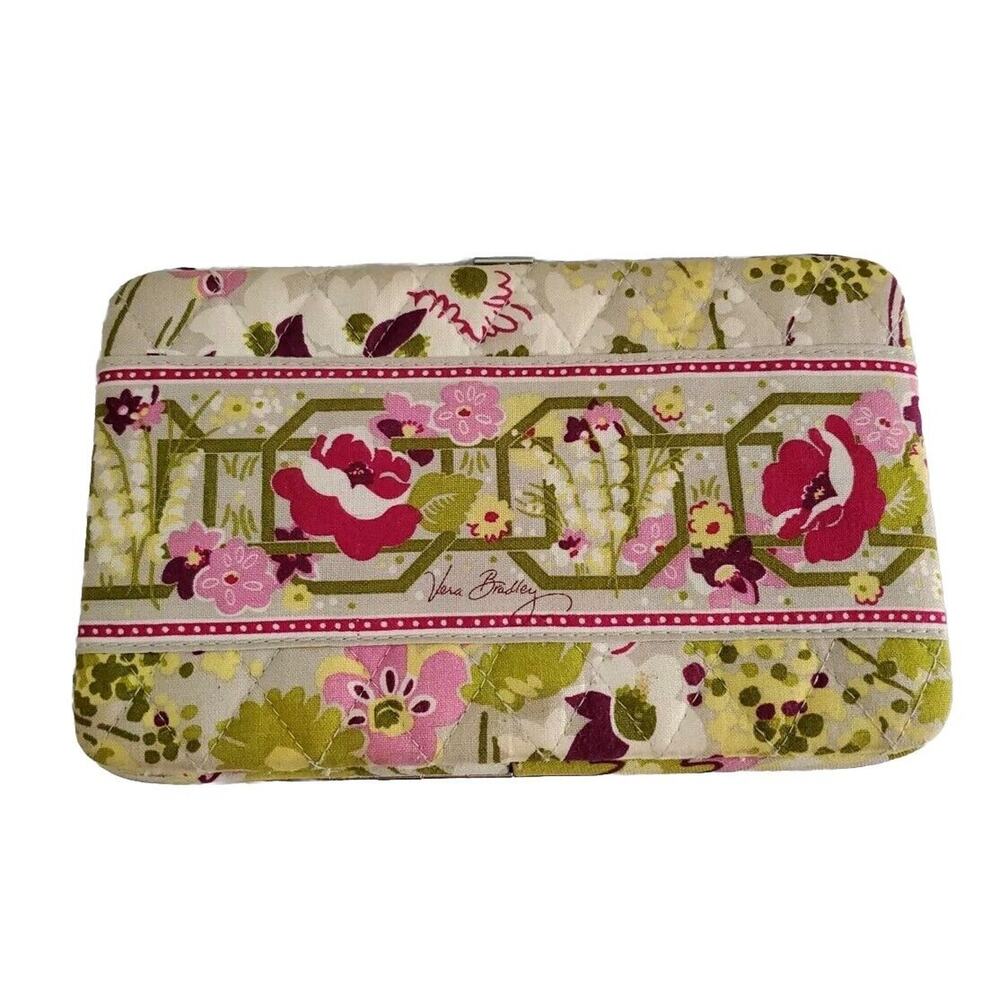 Vera Bradley Wallet Make Me Blush Pattern Clasp Close 9 Card Holders